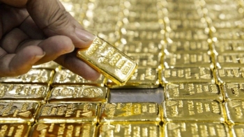 Giá vàng tăng thẳng đứng khi thuế đối ứng chính thức có hiệu lực