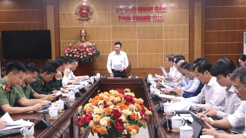 Phó Chủ tịch Thường trực UBND tỉnh Nguyễn Văn Thi phát biểu kết luận hội nghị.