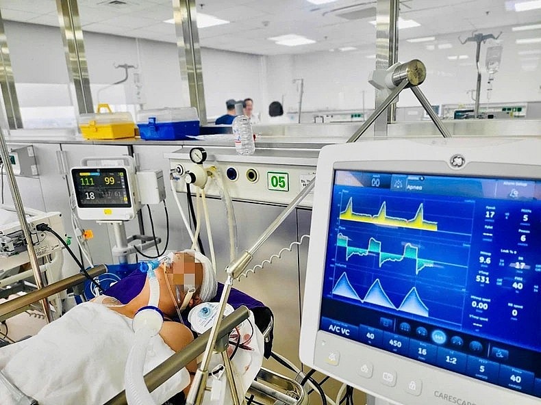 Bệnh nhân được điều trị tích cực.