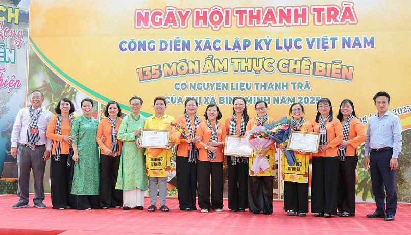 Bắt mắt, thơm ngon với 135 món ăn từ thanh trà Bình Minh Bắt mắt, thơm ngon với 135 món ăn từ thanh trà Bình Minh
