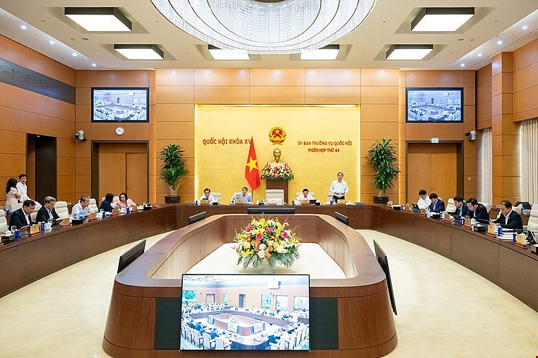 Toàn cảnh Phiên họp