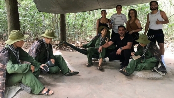 Khách du lịch đổ về khu di tích lịch sử địa đạo Củ Chi, HOT nhất dịp 30/4