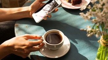 Bất ngờ, uống cà phê vào mùa hè làm gia tăng nguy cơ say nắng