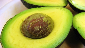 6 loại trái cây màu xanh giúp giảm mỡ bụng