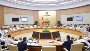 Thủ tướng: Khẩn trương hoàn thiện hồ sơ các dự án luật để trình Quốc hội tại kỳ họp thứ 9