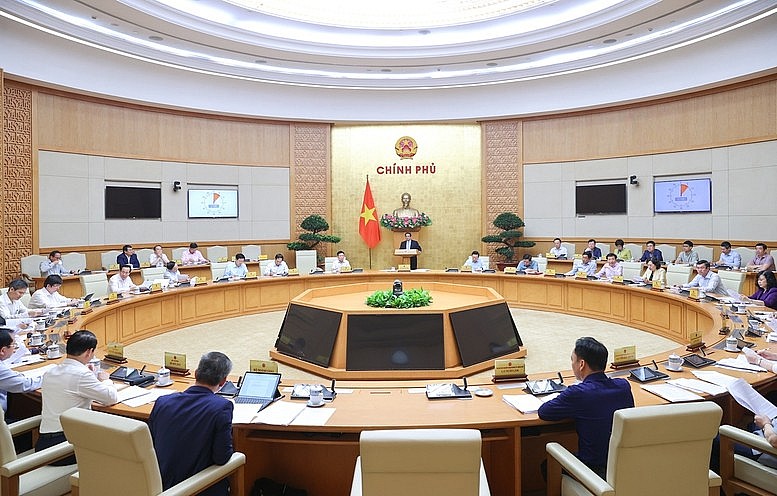 Thủ tướng: Khẩn trương hoàn thiện hồ sơ các dự án luật theo đúng quy định để trình Quốc hội tại kỳ họp thứ 9 Thủ tướng: Khẩn trương hoàn thiện hồ sơ các dự án luật theo đúng quy định để trình Quốc hội tại kỳ họp thứ 9