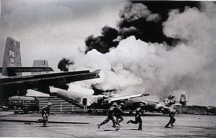 Quân giải phóng đánh chiếm sây bay Tân Sơn Nhất, ngày 30/4/1975