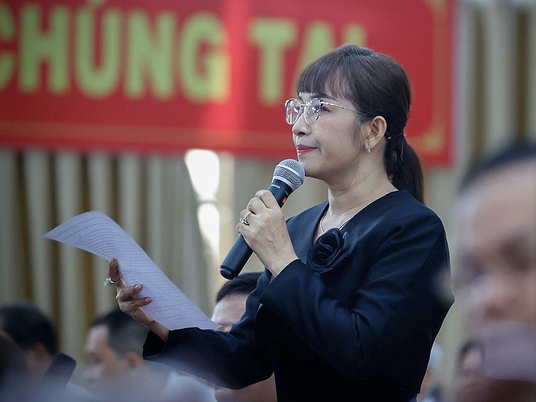 Cử tri Lê Thanh Trúc phát biểu tại hội nghị - Ảnh: VGP/Nhật Bắc