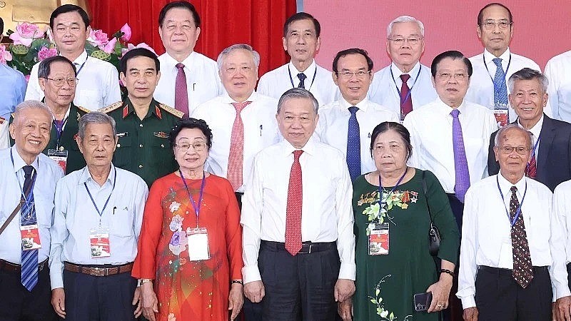 Tổng Bí thư Tô Lâm và các đại biểu. (Ảnh: TTXVN)