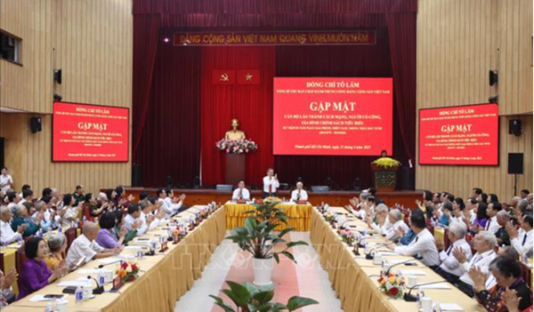 Tổng Bí thư Tô Lâm và các đại biểu. Ảnh: TTXVN