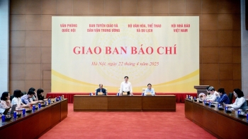 Kỳ họp thứ 9 khai mạc sớm hơn thông lệ, với nhiều nội dung quan trọng