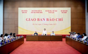 Kỳ họp thứ 9 khai mạc sớm hơn thông lệ, với nhiều nội dung quan trọng