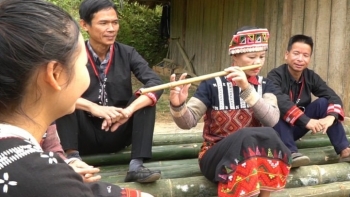 Bảo tồn và giữ gìn di sản quý báu của đồng bào Xa Phó