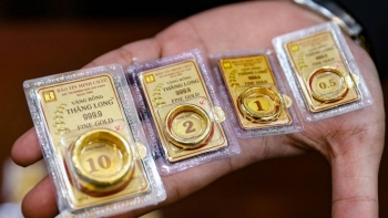 Giá vàng mất hàng triệu đồng/lượng