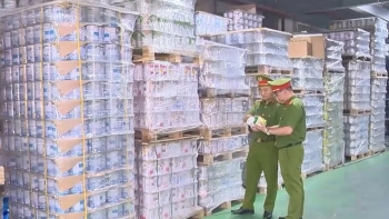 Bộ Y tế đề nghị thu hồi 12 loại sữa bột giả trên toàn quốc