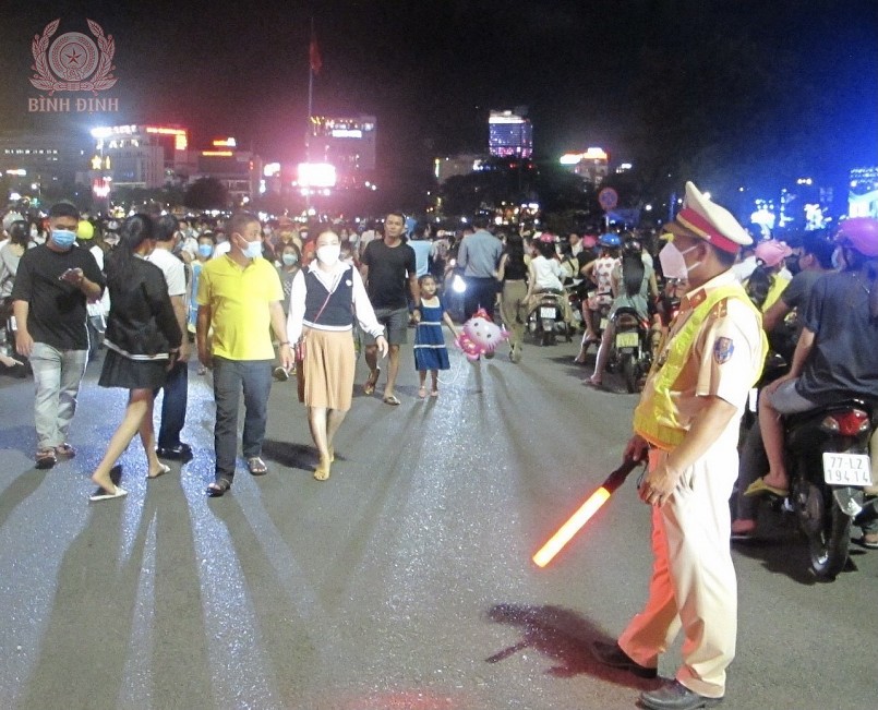 Thủ tướng yêu cầu tăng cường công tác bảo đảm an ninh, trật tự dịp Lễ 30/4 và 01/5