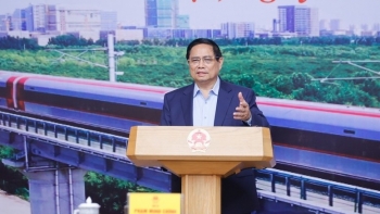 Thủ tướng: Xây dựng cơ chế đặc thù cho tất cả dự án đường sắt, trình Quốc hội trước 5/5