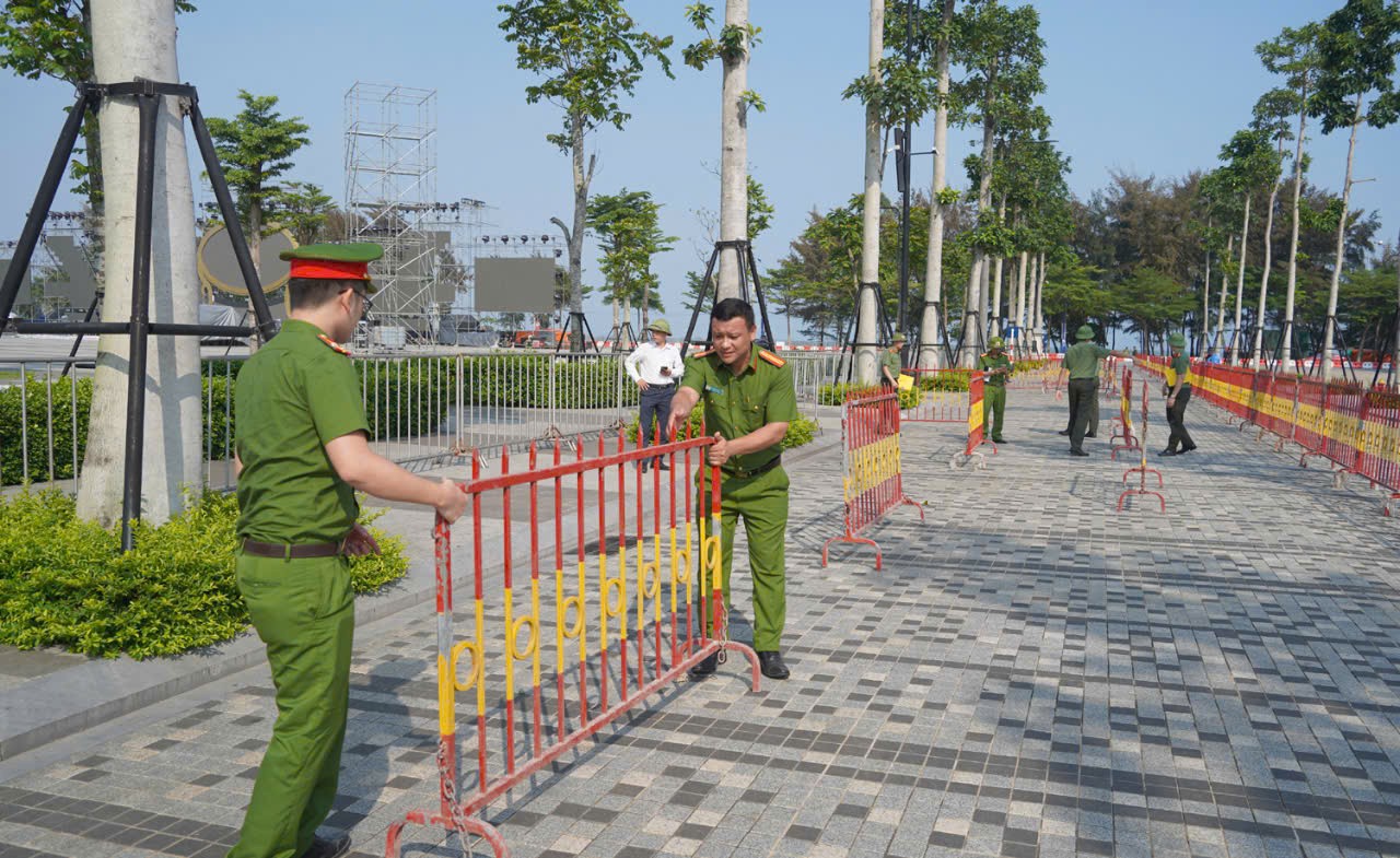 Công an Thanh Hóa tập trung tối đa lực lượng bảo đảm an ninh, trật tự Lễ hội du lịch biển Sầm Sơn năm 2025 Công an Thanh Hóa tập trung tối đa lực lượng bảo đảm an ninh, trật tự Lễ hội du lịch biển Sầm Sơn năm 2025