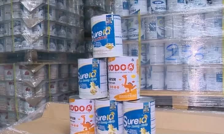Sản phẩm trong đường dây sữa giả len lỏi vào cả các bệnh viện Ảnh: VTV.