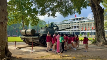 Các tour về nguồn tăng đột biến khách dịp lễ 30/4