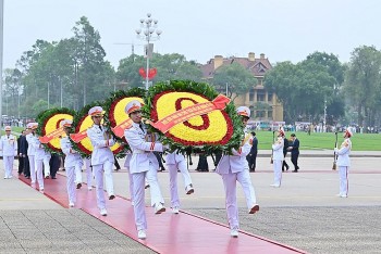 Lãnh đạo Đảng, Nhà nước vào Lăng viếng Chủ tịch Hồ Chí Minh