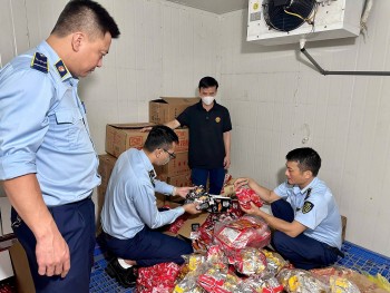 Thu giữ hơn 17.500 sản phẩm nhập lậu không rõ nguồn gốc xuất xứ tại Thái Nguyên