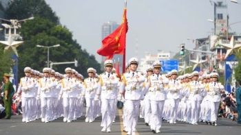 Trang trọng Lễ kỷ niệm, diễu binh, diễu hành 50 năm Ngày giải phóng miền Nam, thống nhất đất nước