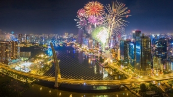 Danh sách 30 điểm bắn pháo hoa tại TP.HCM tối 30/4