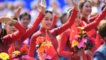 Truyền thông thế giới đưa tin đậm nét về đại lễ 30/4 của Việt Nam