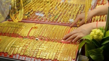Giá vàng giảm tuần thứ 2 liên tiếp, chuyên gia dự báo khó tăng trong tuần tới