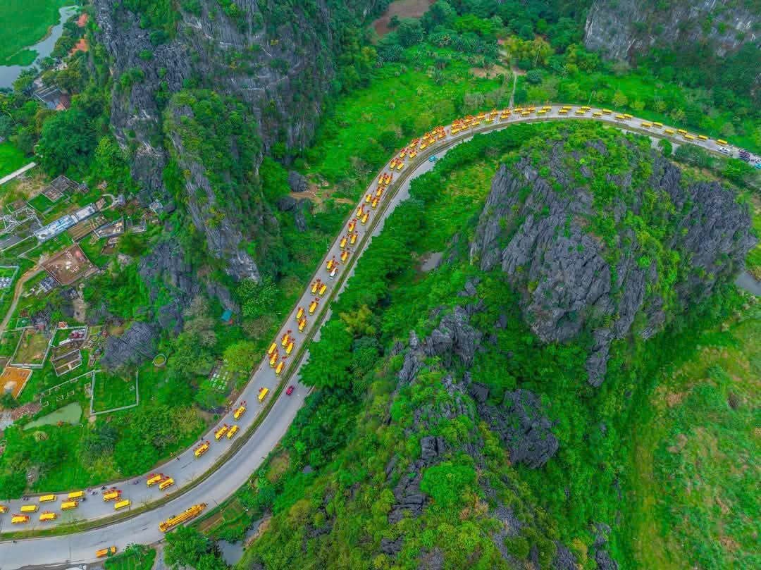 Du lịch Ninh Bình cất cánh nhờ thu hút đầu tư vào phát triển hạ tầng - Kỹ thuật du lịch. Ảnh: Trường Huy