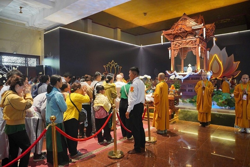 4 ngôi chùa Việt đón tiếp xá lợi Đức Phật: Hành trình linh thiêng khắp ba miền