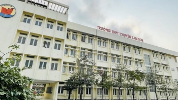 Một trường trung học phổ thông ở Thanh Hoá có 46 học sinh được kết nạp Đảng
