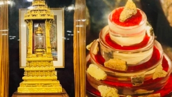 Chùa Tam Chúc đón xá lợi Phật, hàng vạn người về chiêm bái