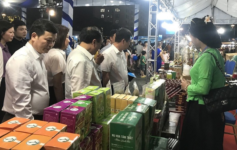 Đặc sản vùng cao: Khơi thông điểm nghẽn, bứt phá thị trường