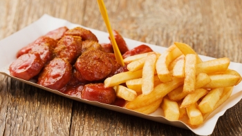 8 loại thực phẩm khiến cơ thể dễ mất nước trong mùa hè