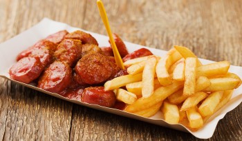 8 loại thực phẩm khiến cơ thể dễ mất nước trong mùa hè