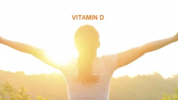 Phơi nắng bổ sung vitamin D: Lợi ích có thật, nhưng phải đúng cách