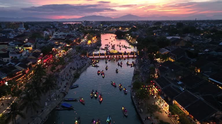 Việt Nam tăng cường thu hút khách quốc tế, hướng tới trở thành điểm đến hàng đầu khu vực