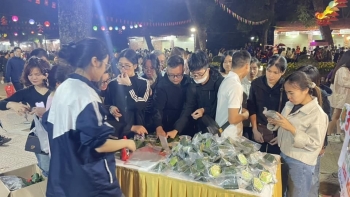 Nem nắm Xuân Khôi – Giữ trọn hồn quê trong từng hạt thính