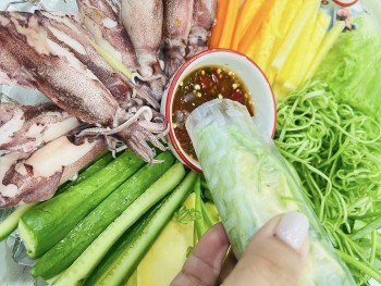 Mực cuốn rau muống hấp dẫn bao người mê nhưng liệu có thật sự an toàn?