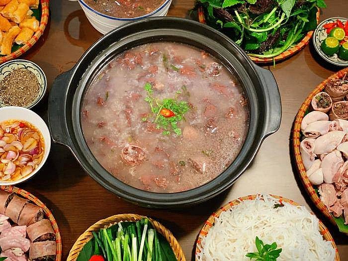 Cháo lòng Việt Nam: Từ tranh cãi đến tinh hoa ẩm thực