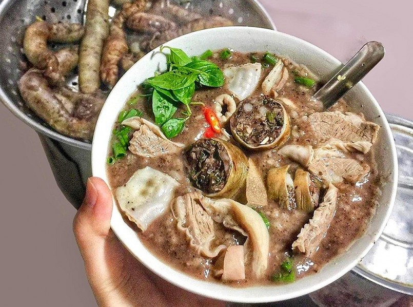 Cháo lòng Việt Nam: Từ tranh cãi đến tinh hoa ẩm thực