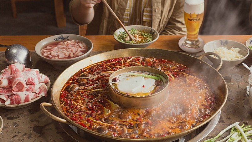 Người bệnh viêm gan B tốt nhất nên hạn chế ăn các món cay nóng để tạo điều kiện tối ưu cho việc chữa bệnh viêm gan B. Người bệnh viêm gan B tốt nhất nên hạn chế ăn các món cay nóng để tạo điều kiện tối ưu cho việc chữa bệnh viêm gan B.