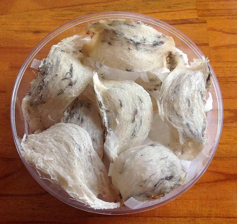 Dù là thực phẩm bổ dưỡng, nhưng theo BS.CKII Huỳnh Tấn Vũ – Giảng viên Trường ĐH Y Dược TP.HCM – việc sử dụng yến sào cần có chọn lọc, không nên dùng tùy tiện.