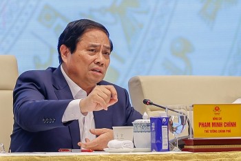 Thủ tướng chỉ đạo tổng rà soát tài khoản ngân hàng, sim điện thoại để ngăn chặn lừa đảo trực tuyến