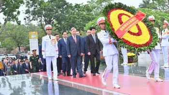 Lãnh đạo Đảng, Nhà nước vào Lăng viếng Chủ tịch Hồ Chí Minh