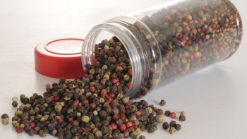 Giá tiêu neo quanh mốc 150.000 đồng/kg, áp lực giảm gia tăng