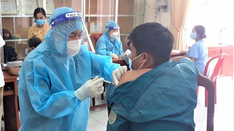 Trước nguy cơ dịch bùng phát, Bộ Y tế đã chỉ đạo các địa phương và cơ sở y tế cần chủ động xây dựng, triển khai các phương án phòng chống dịch phù hợp. Trước nguy cơ dịch bùng phát, Bộ Y tế đã chỉ đạo các địa phương và cơ sở y tế cần chủ động xây dựng, triển khai các phương án phòng chống dịch phù hợp.