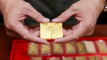 Giá vàng trong nước giảm sâu, nhà đầu tư lỗ hơn 5 triệu đồng/lượng chỉ sau vài ngày